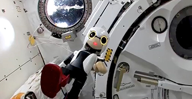 Robot Astronaut Speaks First Words in Outer Space