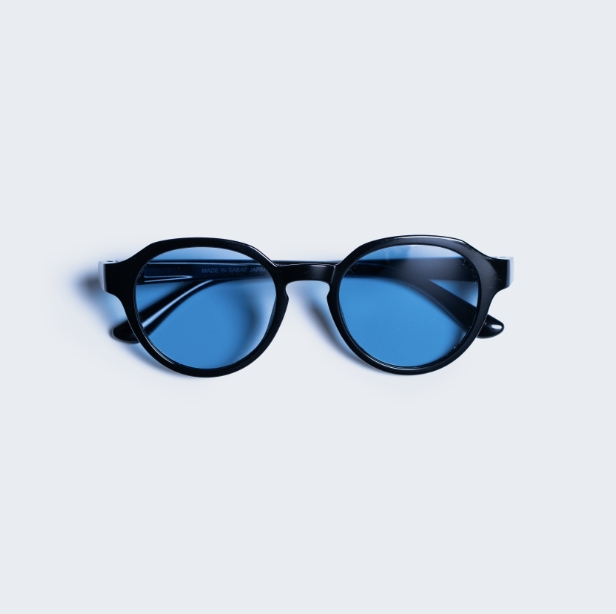 SUNGLASS