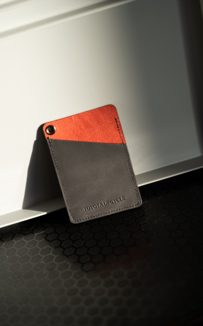 SEAT LEATHER CARD CASE