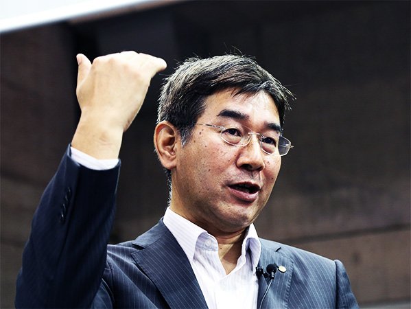 Hiroya Fujita, Chief Engineer for the 10th and 11th generation Corolla