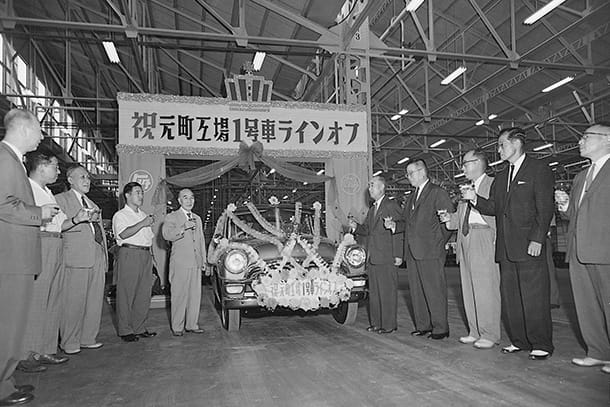 1960s -Mass Production Systems Established; Development of Mass-market Vehicle-