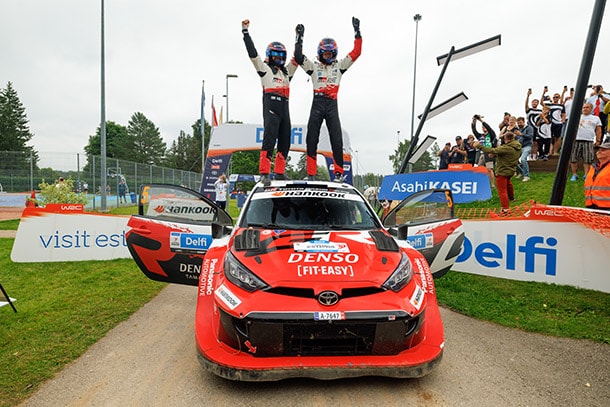 WRC 第9戦 ラリー・エストニア 首位パヤリが最後までリードを守り抜きWRC初優勝を達成 ソルベルグは総合2位でフィニッシュし最大ボーナスポイントを獲得する