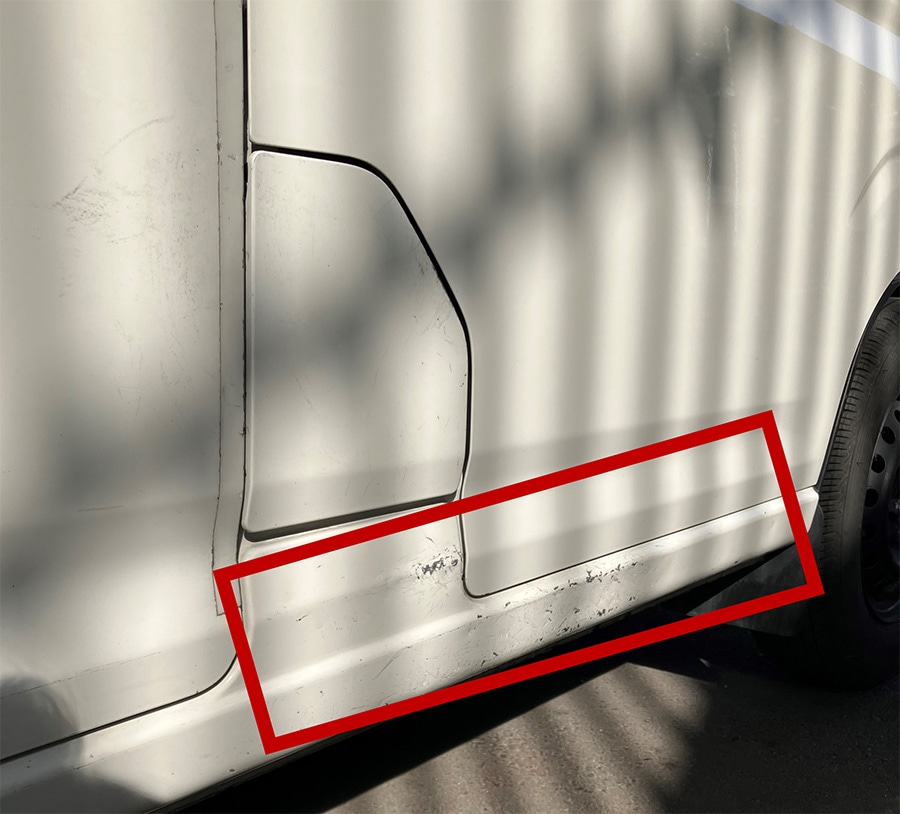 車いすの積み下ろしでついてしまった傷