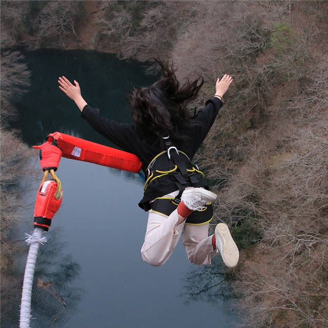 Color Design Momo Kumano