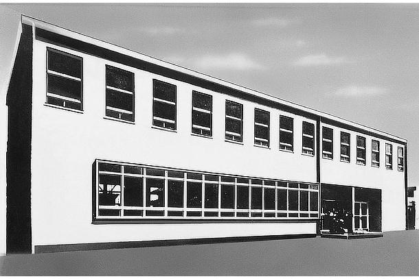 Toyota Motor Sales Co., Ltd. (Honsha office building at time of establishment) (1950)