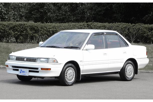 TOYOTA Corolla (1990)