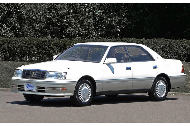 TOYOTA Crown (1995)