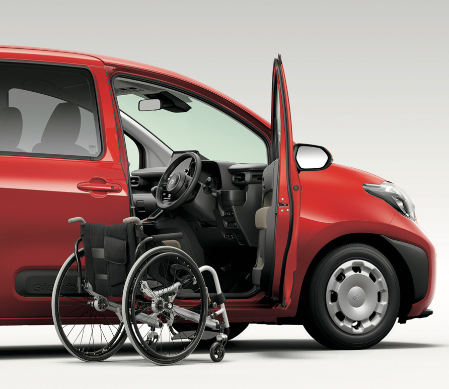 からだの不自由な人が自分で運転できるクルマ