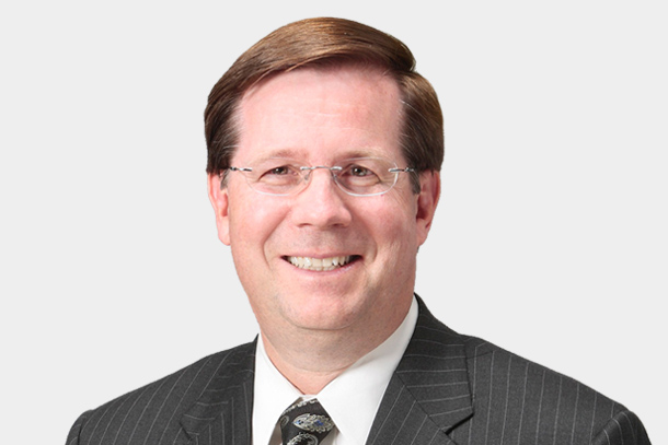 執行役員 James E. Lentz