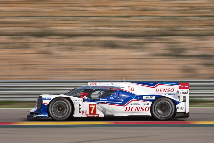 Toyota TS040 Hybrid