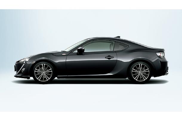 GT（ダークグレーメタリック）