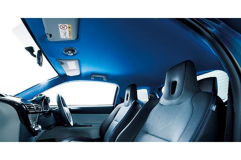 特別仕様車 130G“レザーパッケージ・グランブルー”（内装色 ： グレー×ブラック×ブルー）