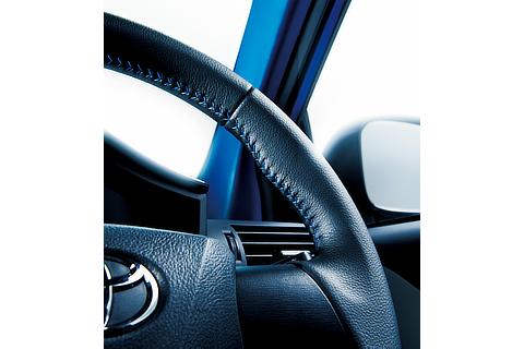 ブルーステッチ（ステアリングホイール）