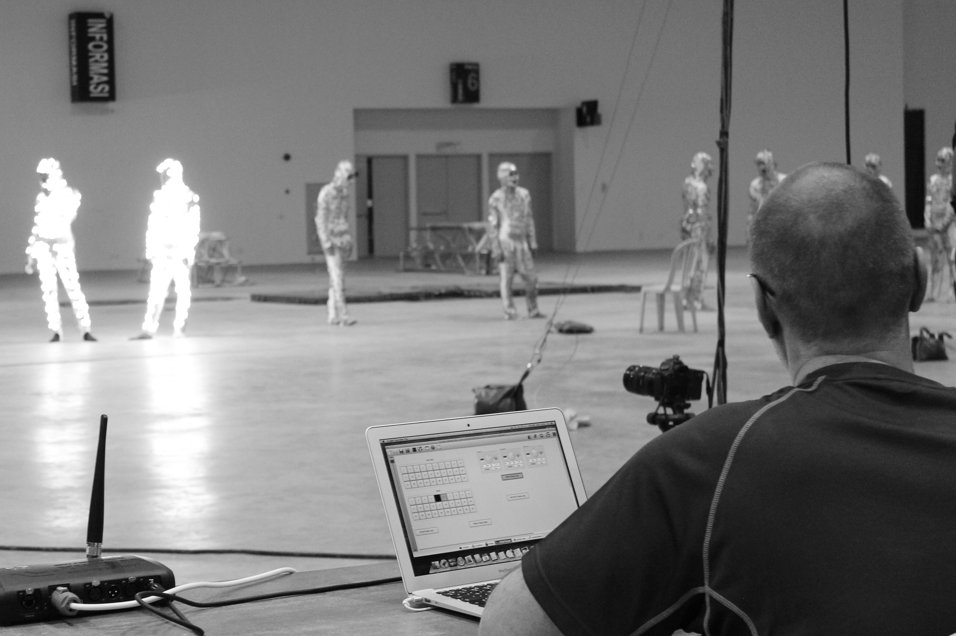 Lexus STROBE (Still, rehearsal 3)