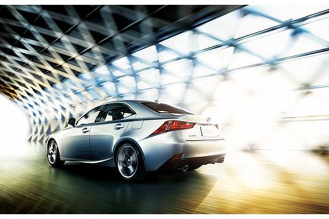 IS350“version L”（プラチナムシルバーメタリック）＜オプション装着車＞