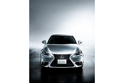 IS350“version L”（プラチナムシルバーメタリック）＜オプション装着車＞