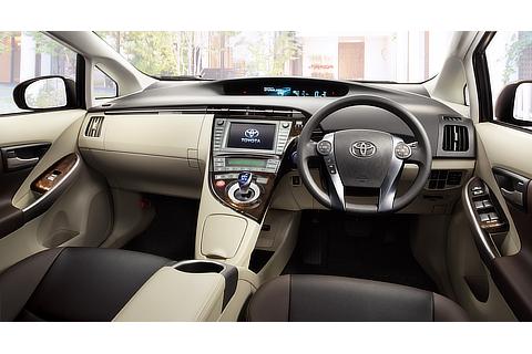 特別仕様車 S“マイコーデ”（内装色 ： グレージュ、シートカラー ： ブラッキッシュブラウン＆ブラウン、インテリア加飾 ： 木目調）