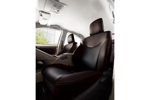 特別仕様車 S“マイコーデ”（内装色 ： グレージュ、シートカラー ： ブラッキッシュブラウン＆ブラウン、インテリア加飾 ： 木目調）