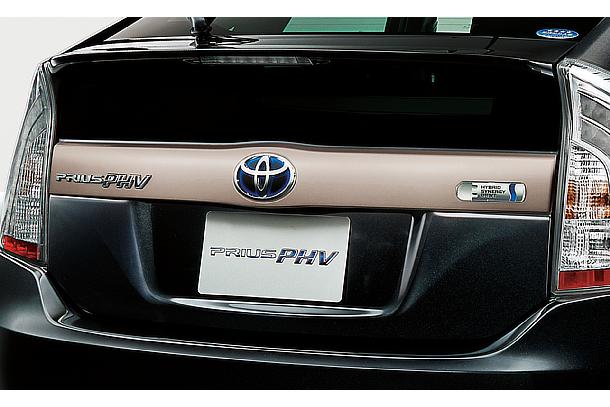 プリウスPHV／プリウス | トヨタ自動車株式会社 公式企業サイト