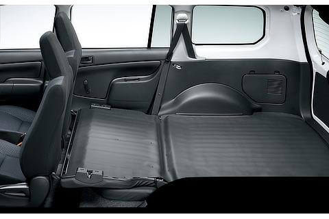 シートバック一体可倒式リヤシート