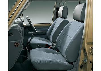 Land Cruiser 70 van interior (Japan commemorative re-release; with options)