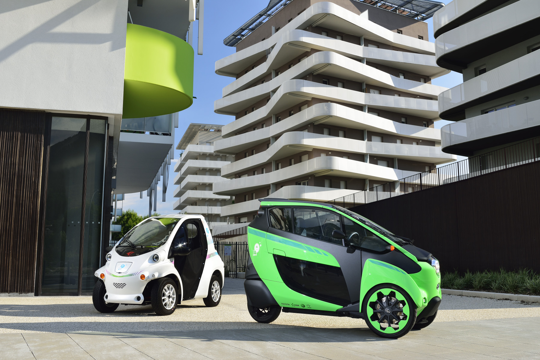 Toyota i-ROAD and COMS for use in 