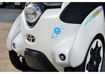 Toyota i-ROAD for use in "Cité lib by Ha:mo" EV sharing trial in Grenoble, France