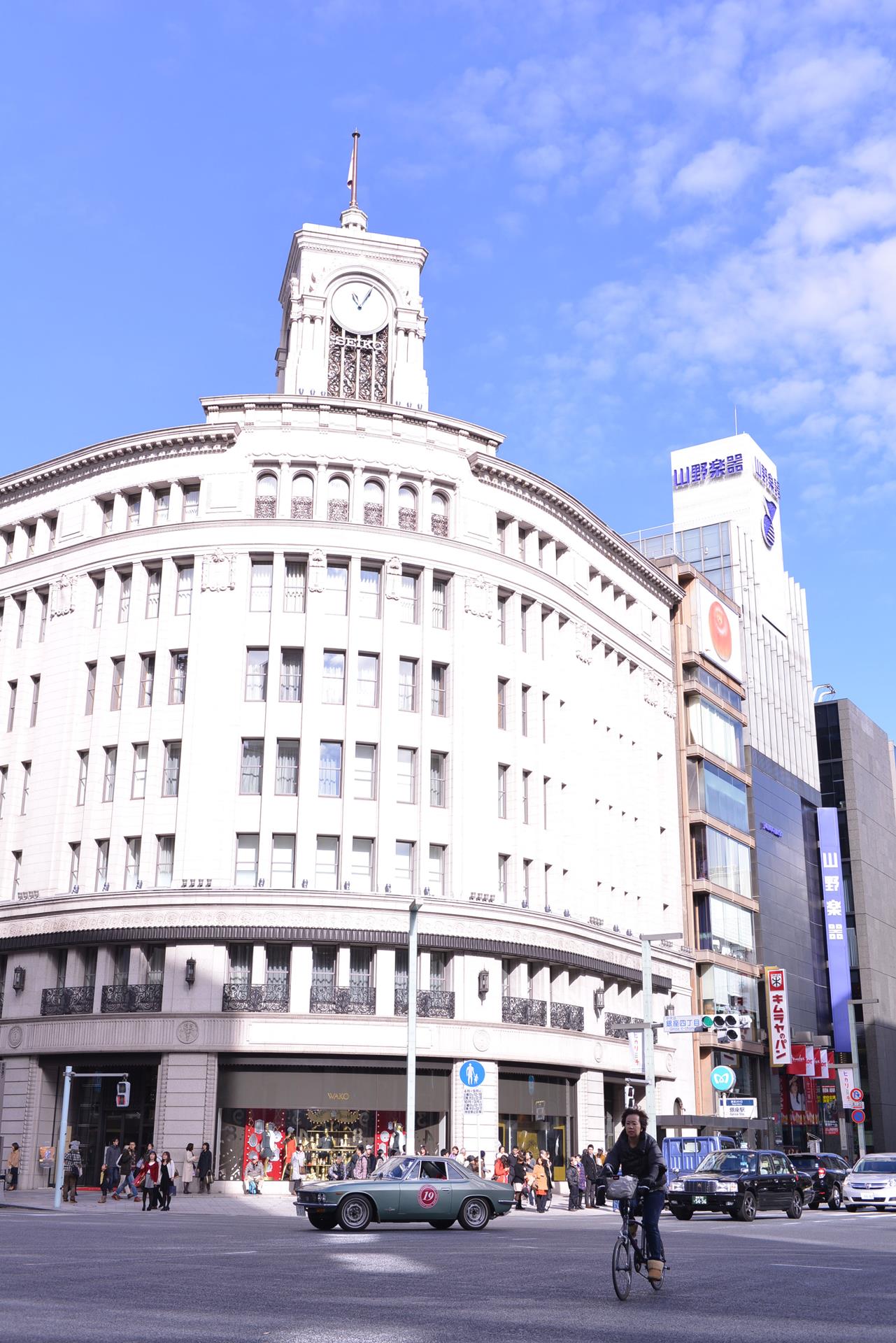 Tokyo crosstown parade in 2013 Classic Car Festival