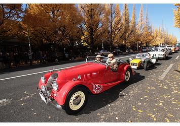 Tokyo crosstown parade in 2013 Classic Car Festival