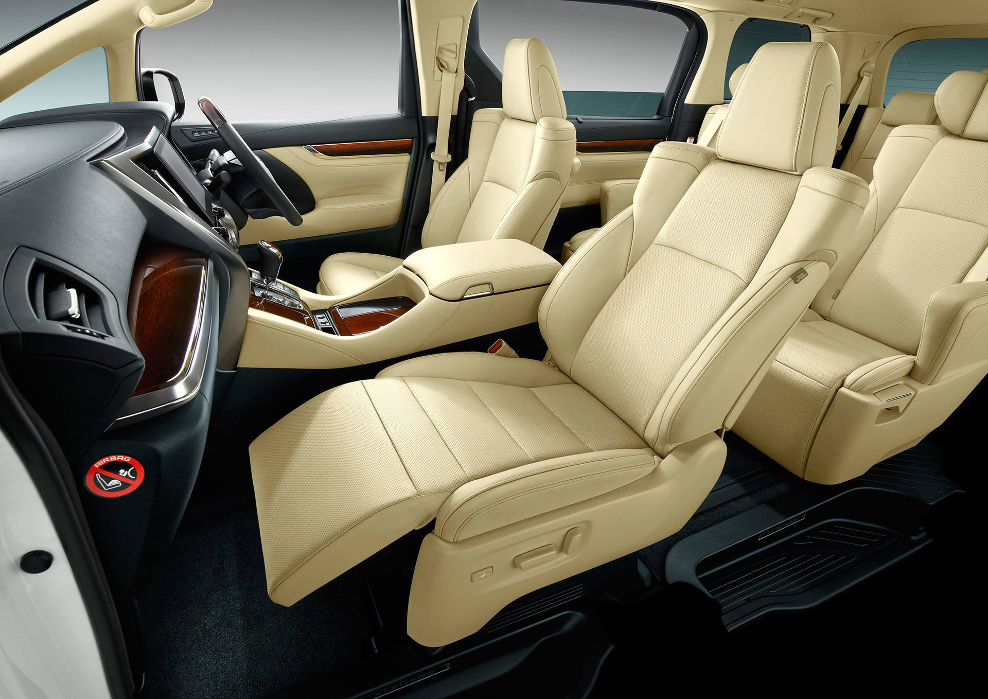 Alphard driver-side eight-way power adjustable seat and passenger-side four-way power adjustable seat
