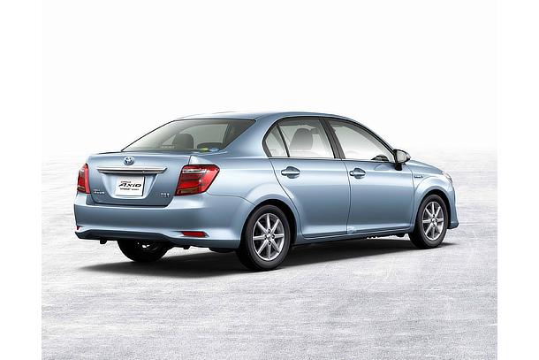 Corolla Axio Hybrid G(Light Blue Metallic; options shown)