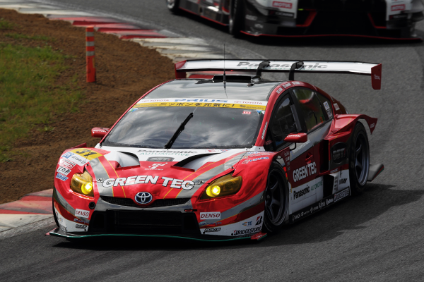 TOYOTA PRIUS apr GT 31号車