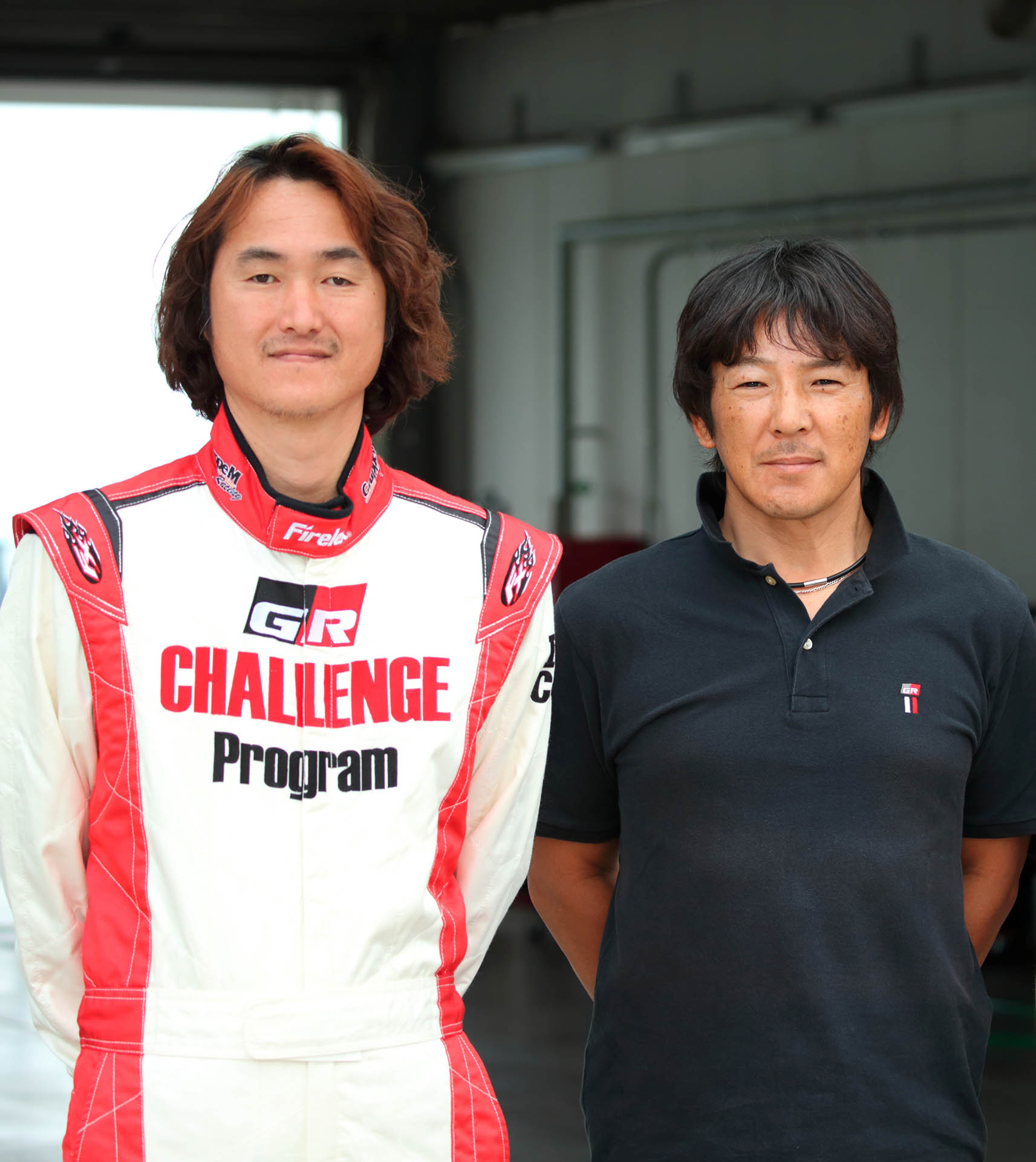 左から小野田貴俊選手、影山正彦監督