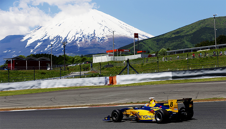 Team KYGNUS SUNOCO SF14 ８号車