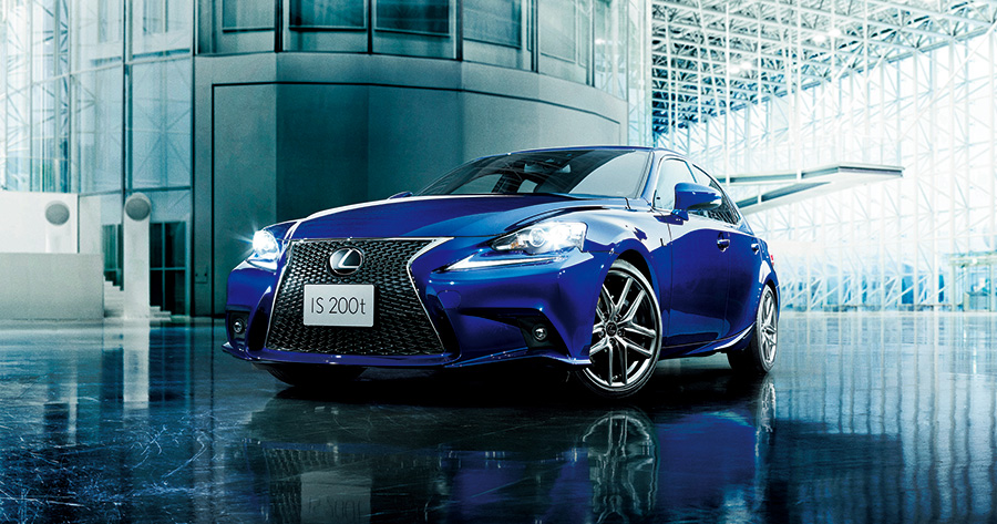 IS200t“F SPORT”＜オプション装着車＞