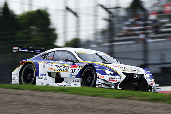 SUPER GT 第５戦 44th International SUZUKA 1000km 伊藤／ロシター組 LEXUS RC Fが鈴鹿1000kmを制す！  立川／石浦組が２位でLEXUS RC Fが1-2フィニッシュ PETRONAS TEAM TOM'Sは鈴鹿1000kmを２年連続制覇 | トヨタ自動車株式会社  公式企業サイト