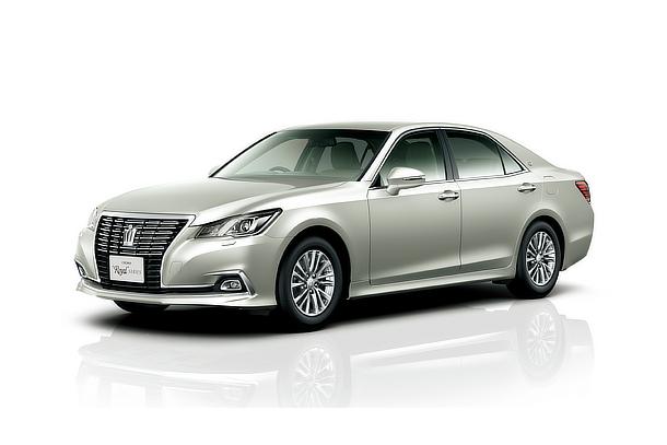 Royal Saloon G (Precious Silver; options shown)