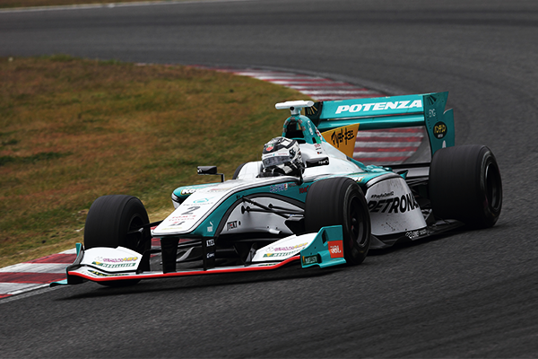 PETRONAS TOM'S SF14 ２号車