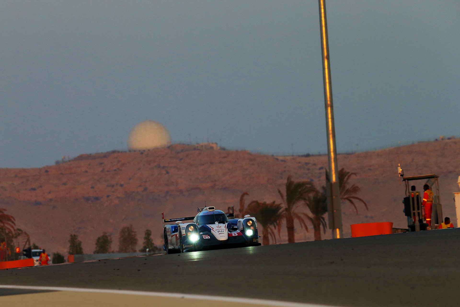 2015 WEC Round 8 Bahrain Preview
