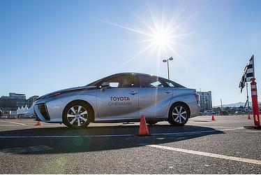 Mirai test drive