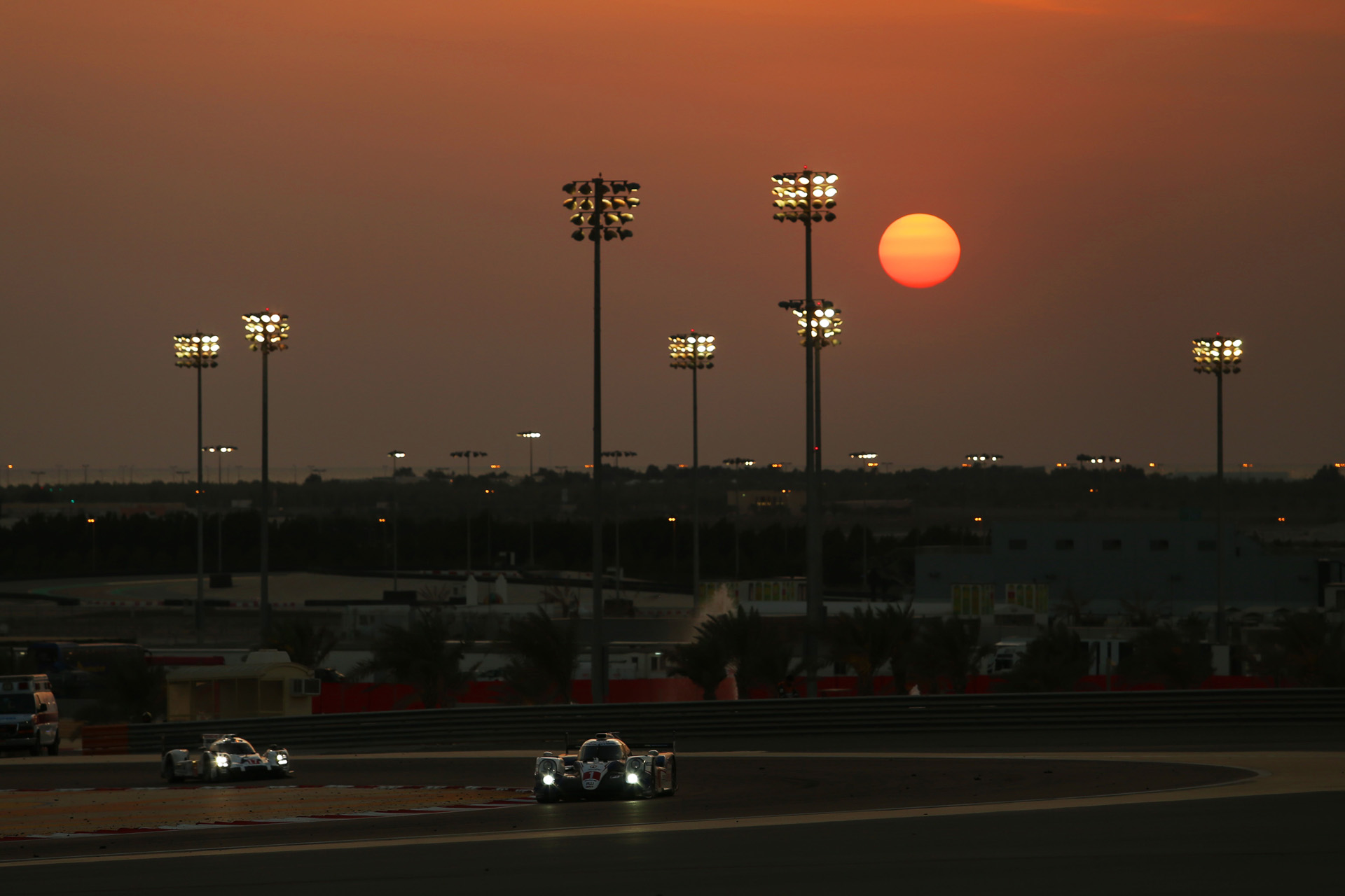 2015 WEC Round 8 Bahrain