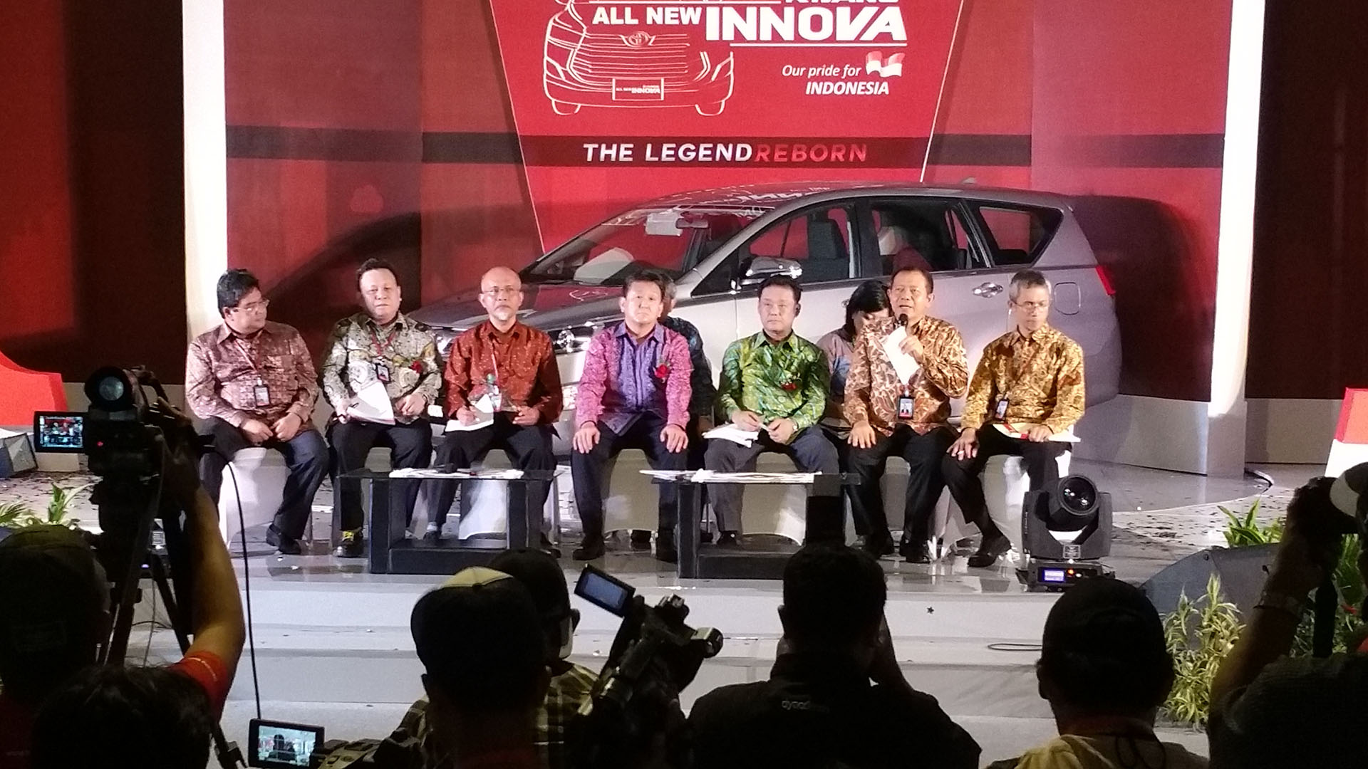 Q&A session for the media with Toyota Motor Manufacturing Indonesia management