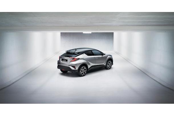 TOYOTA C-HR（欧州仕様）