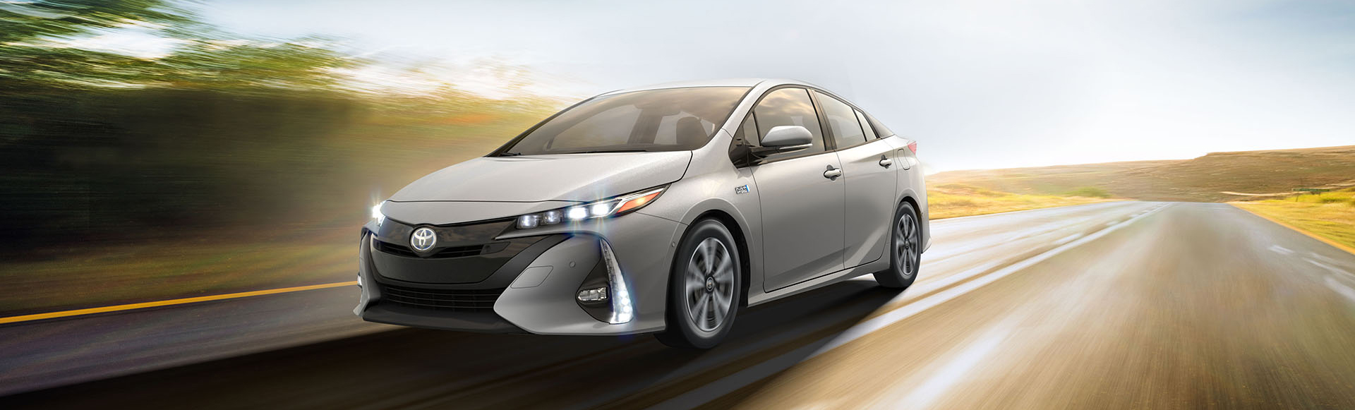 TOYOTA、ニューヨーク国際オートショーにフルモデルチェンジ予定のプリウスPHVを出展