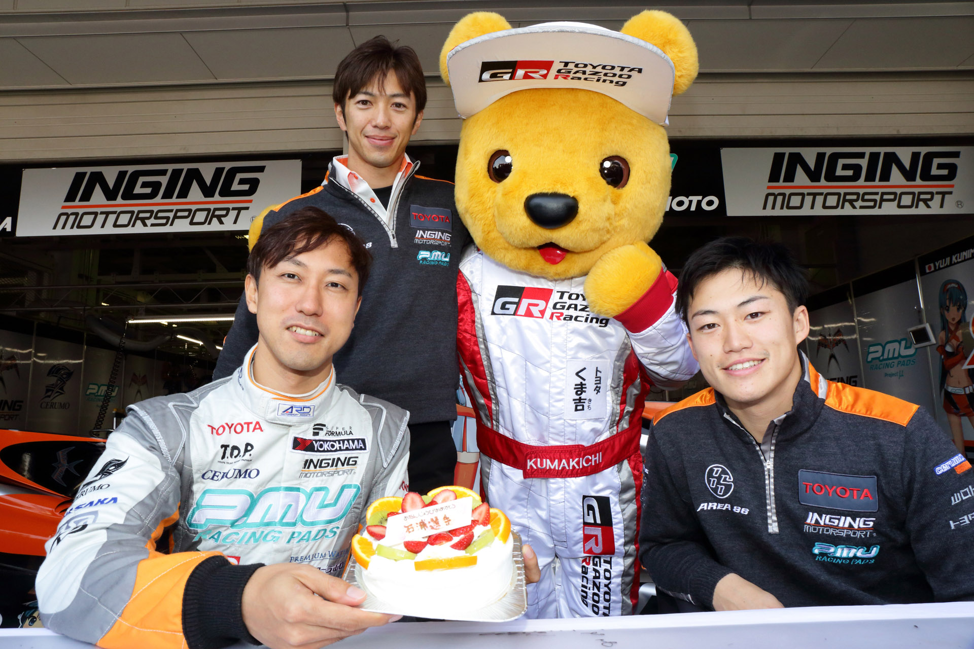 【ドライバー】石浦 宏明／【監督】立川 祐路／【ドライバー】国本 雄資 SUPER FORMULA 2016年 第1戦 鈴鹿