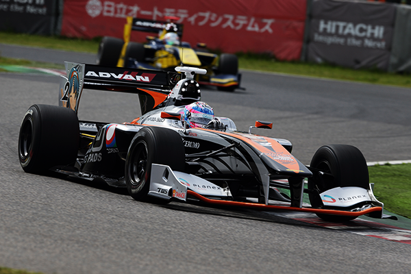 開幕戦で2位表彰台を獲得した国本 雄資(P.MU/CERUMO・INGING)