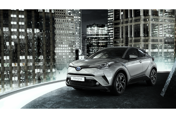 TOYOTA C-HR（欧州仕様）