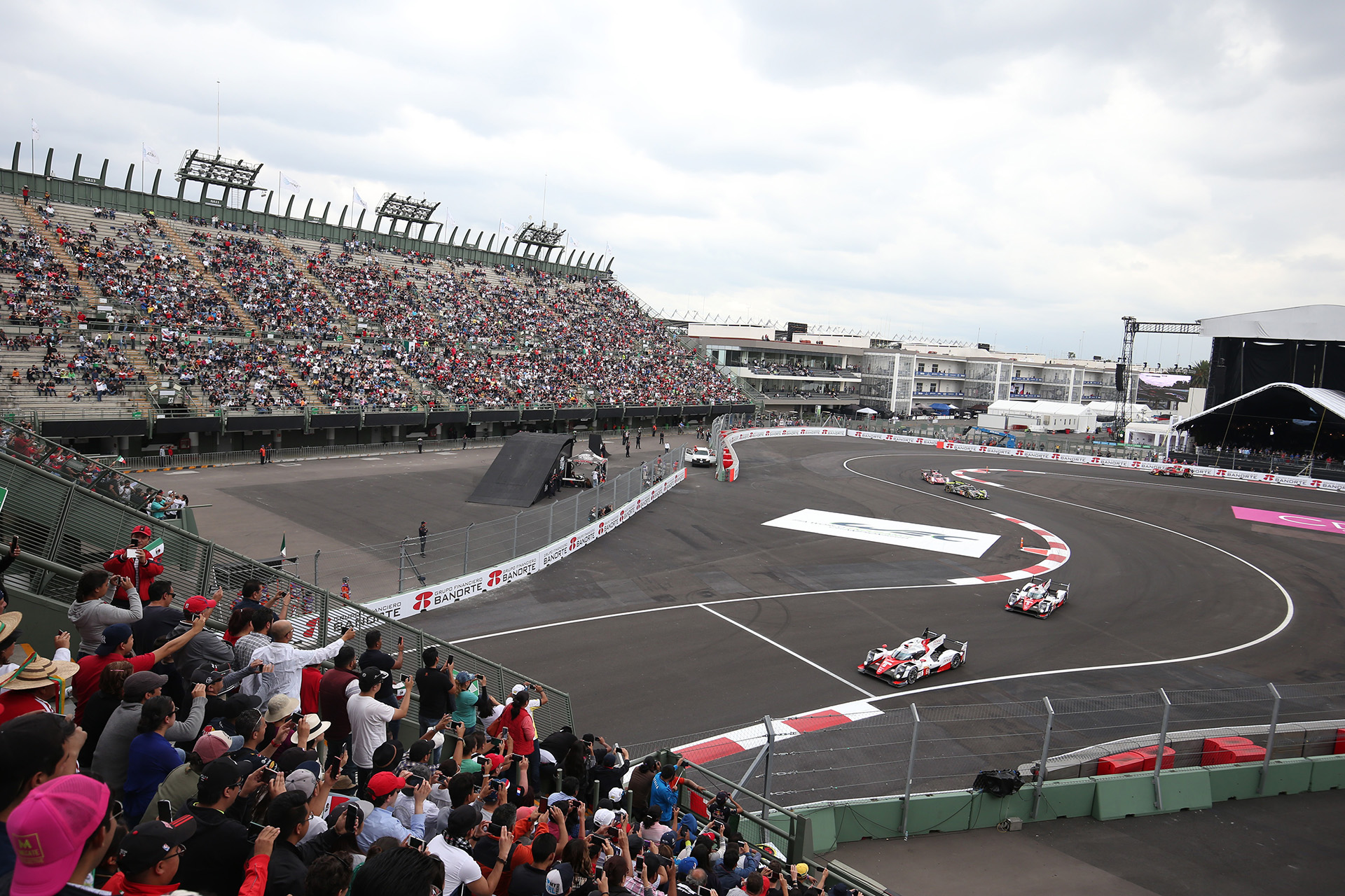 2016 WEC Round 5 Mexico