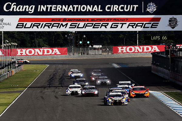 チャン・インターナショナル・サーキットでのスタートシーン