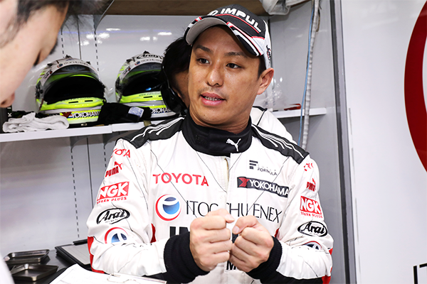 両レース共に13番手と後方グリッドに沈むこととなったポイントリーダーの関口雄飛（ITOCHU ENEX TEAM IMPUL）